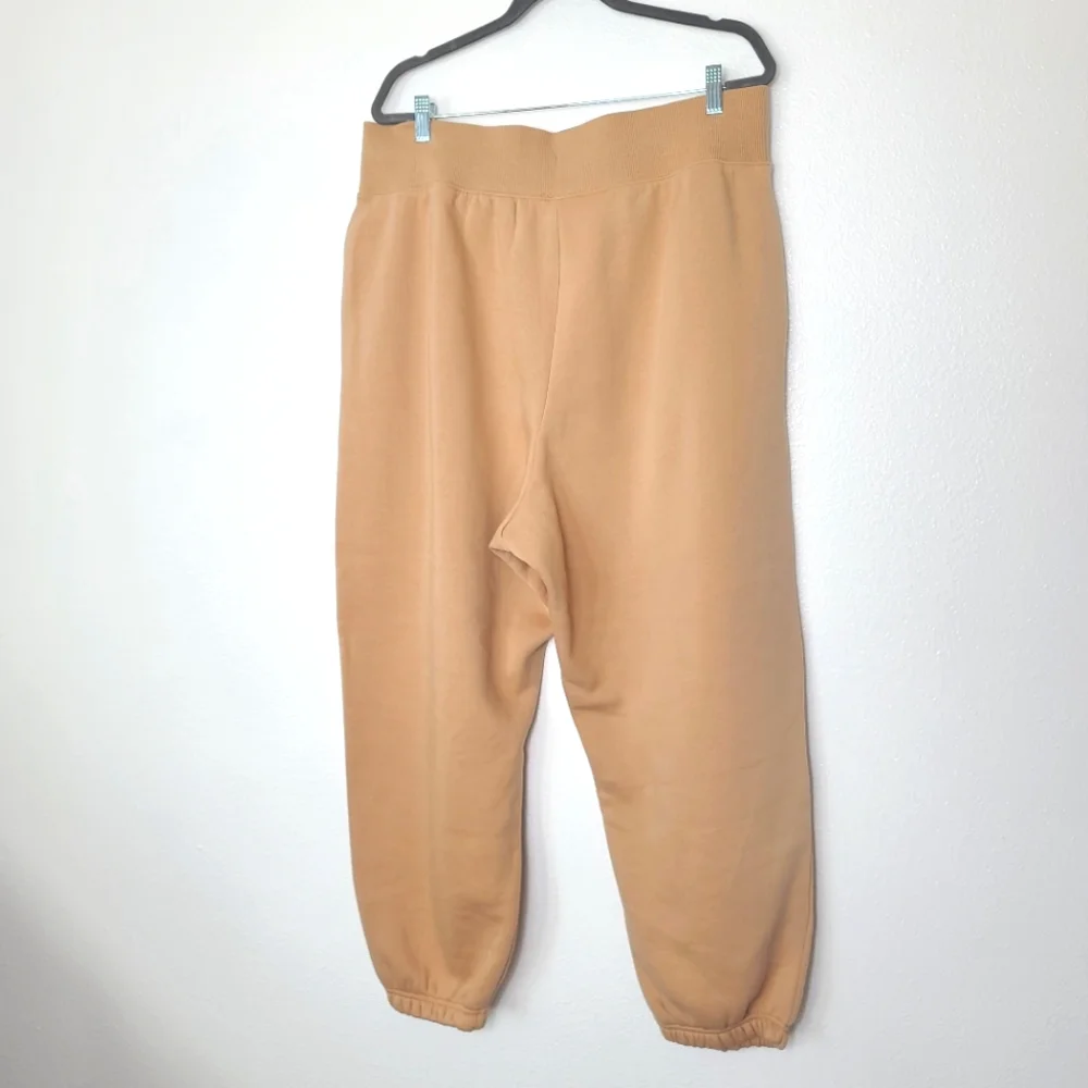 NIKE Sportswear Phoenix Fleece Plus Size Tracksuit Joggers Tan